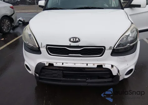 2013 Kia Soul z USA, uszkodzony, nr VIN KNDJT2A50D7531939